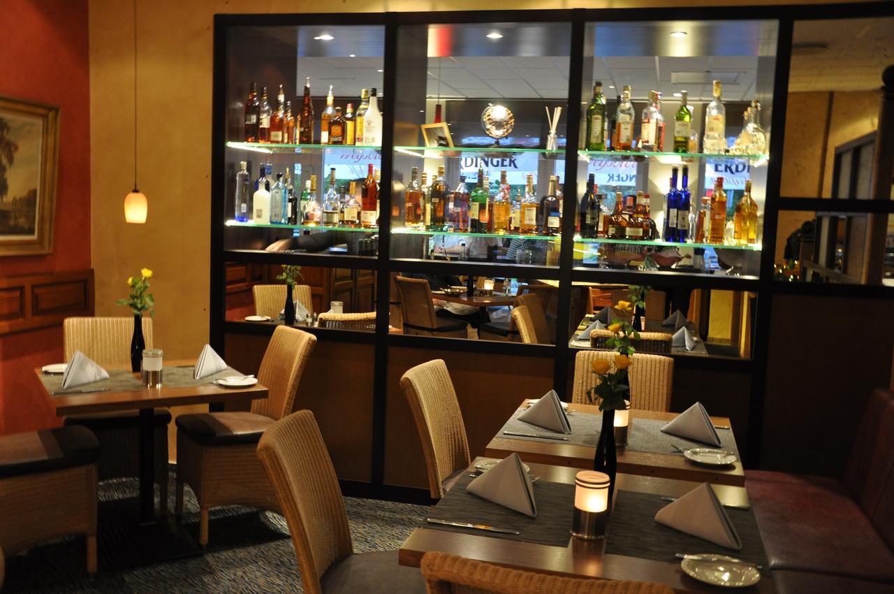 לנדסטול Hotel Merkur מראה חיצוני תמונה